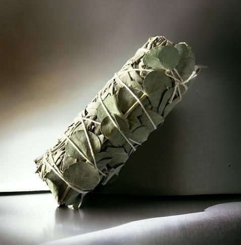 White sage with eucalyptus